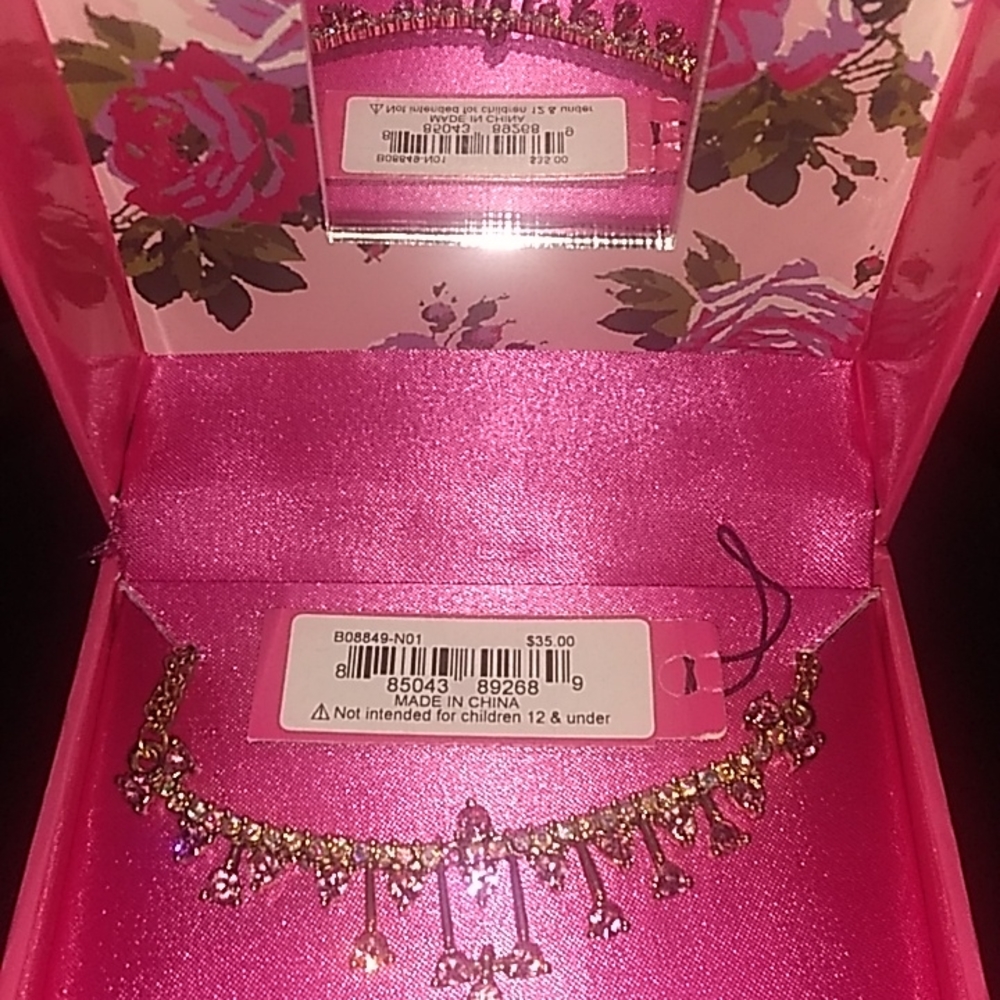 Betsey Johnson pink rhinestone 16 in necklace. - Picture 2 of 3